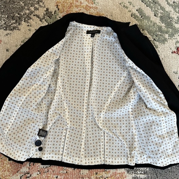 Like New Ann Taylor Women's Long Sleeve Single Button Blazer Business Black Sz 0 - Picture 13 of 16
